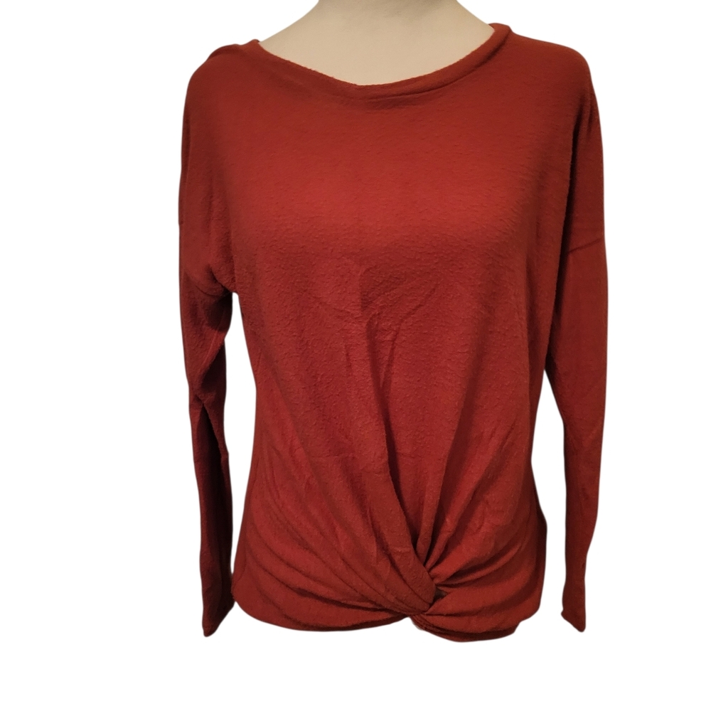 Gaze Twist Front Top Red sz M